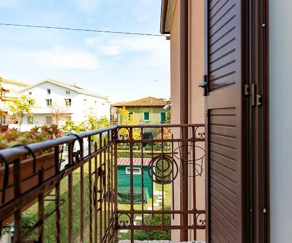 Lägenhet Il Balcone Di Aurora *