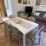 Il Balcone Di Aurora Apartment