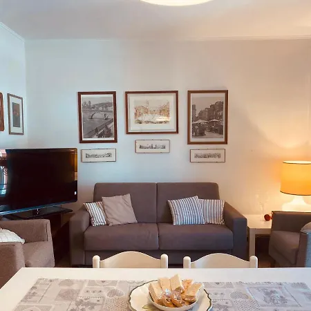 Il Balcone Di Aurora Apartment *