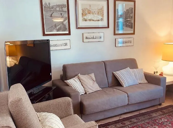 Il Balcone Di Aurora Apartman *