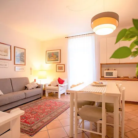 Il Balcone Di Aurora דירה